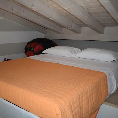 Mimosa Hotel apartamentowy *